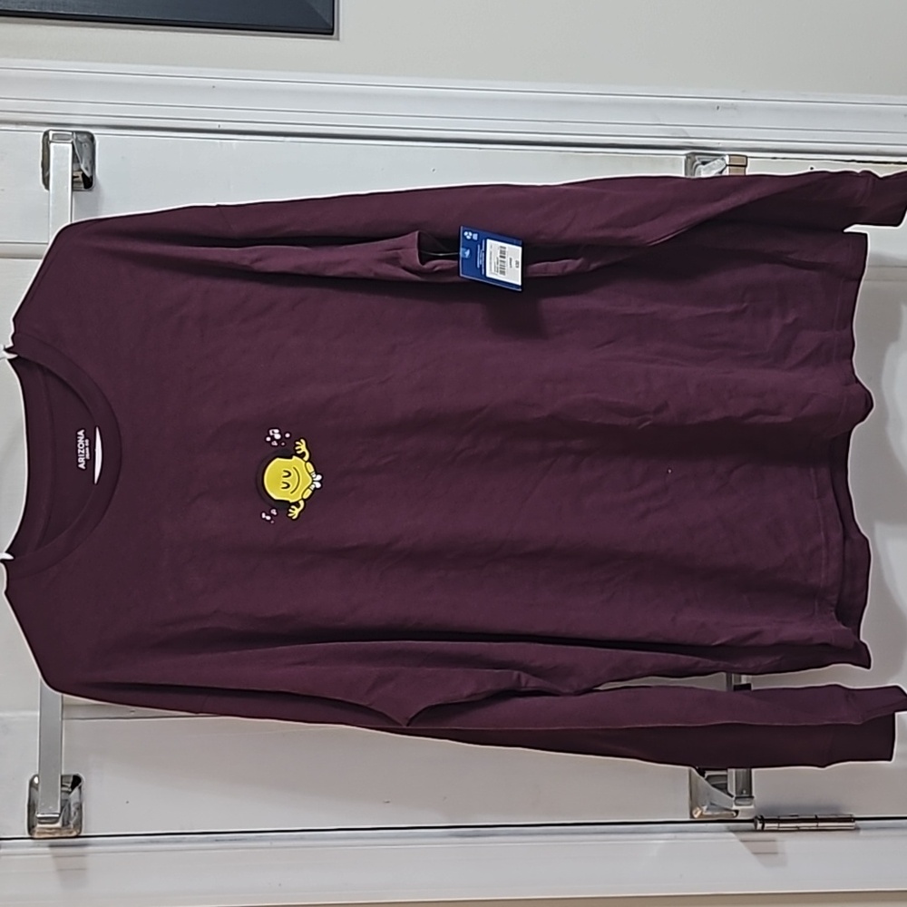NWT Mens long sleeve tee shirt